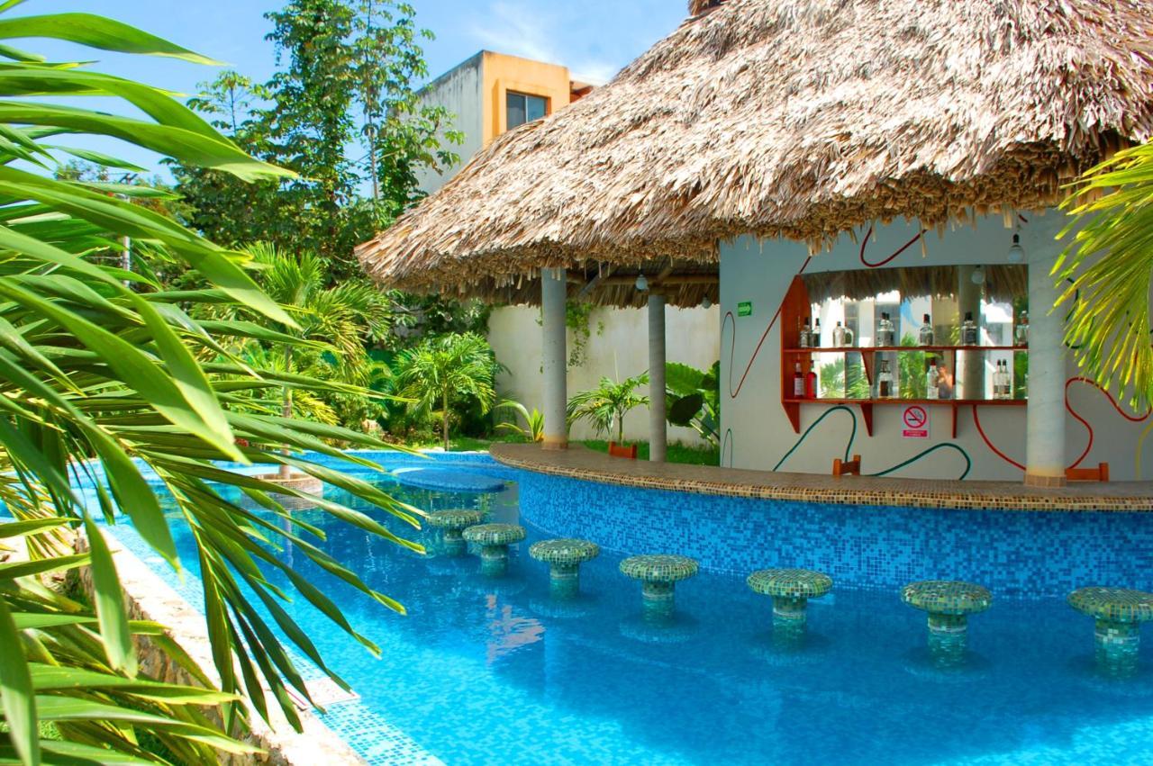 Axkan Tulum Bagian luar foto