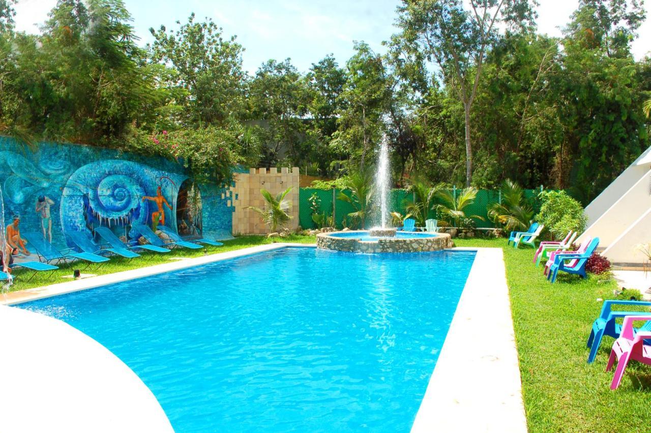 Axkan Tulum Bagian luar foto