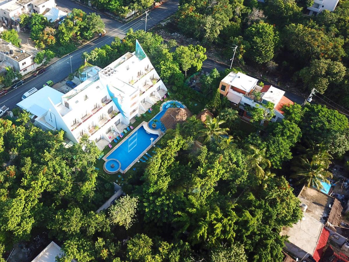 Axkan Tulum Bagian luar foto