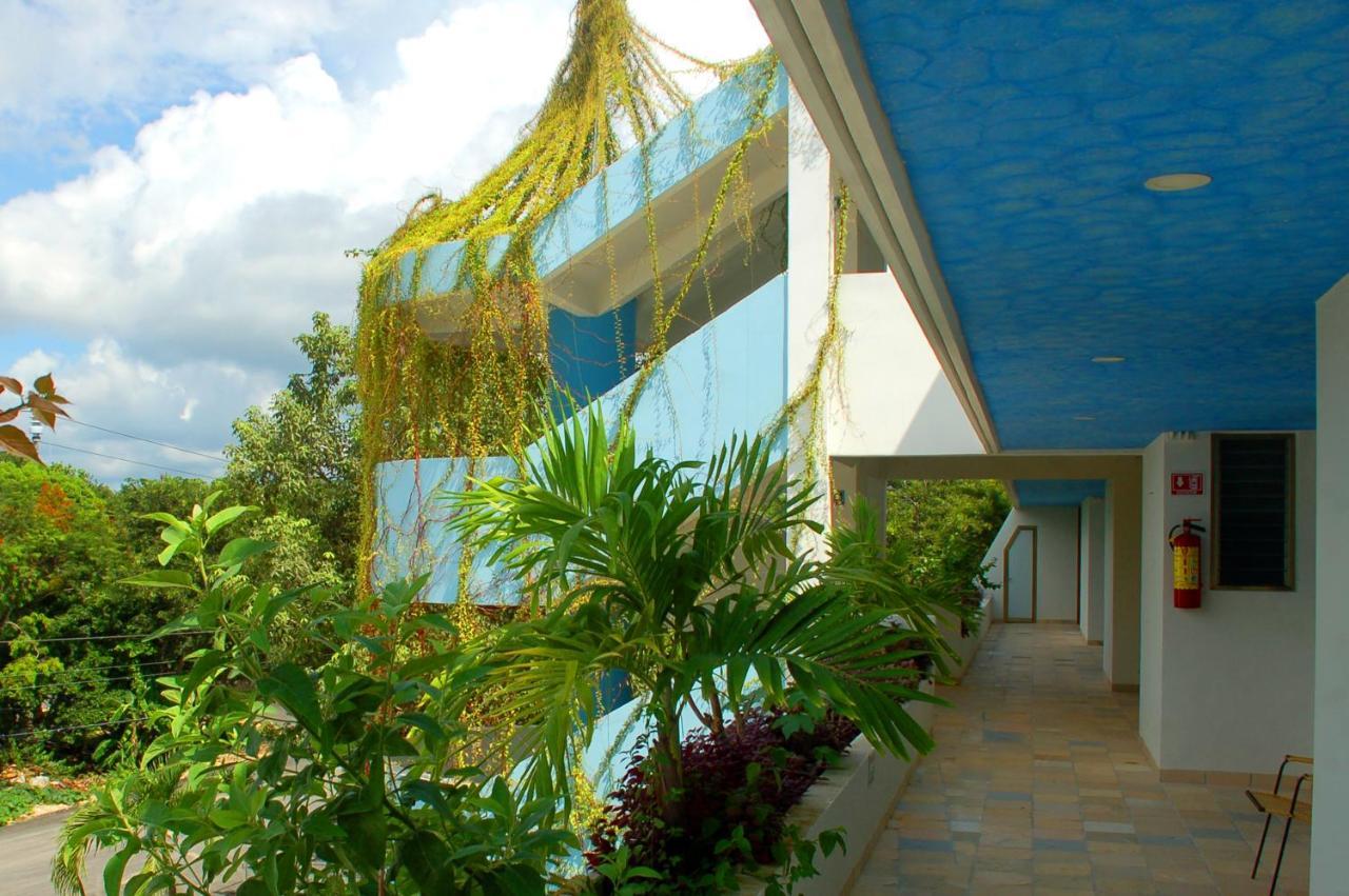 Axkan Tulum Bagian luar foto