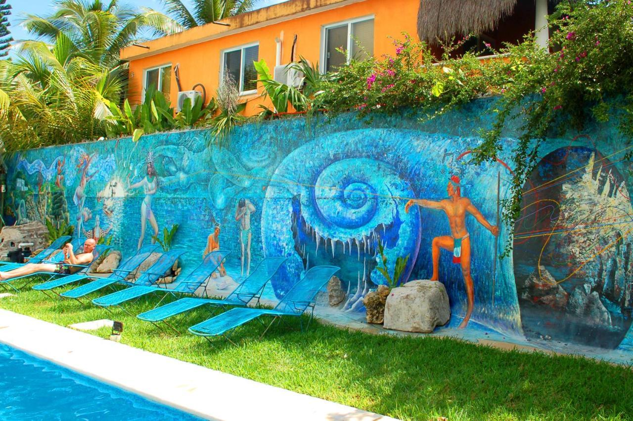 Axkan Tulum Bagian luar foto