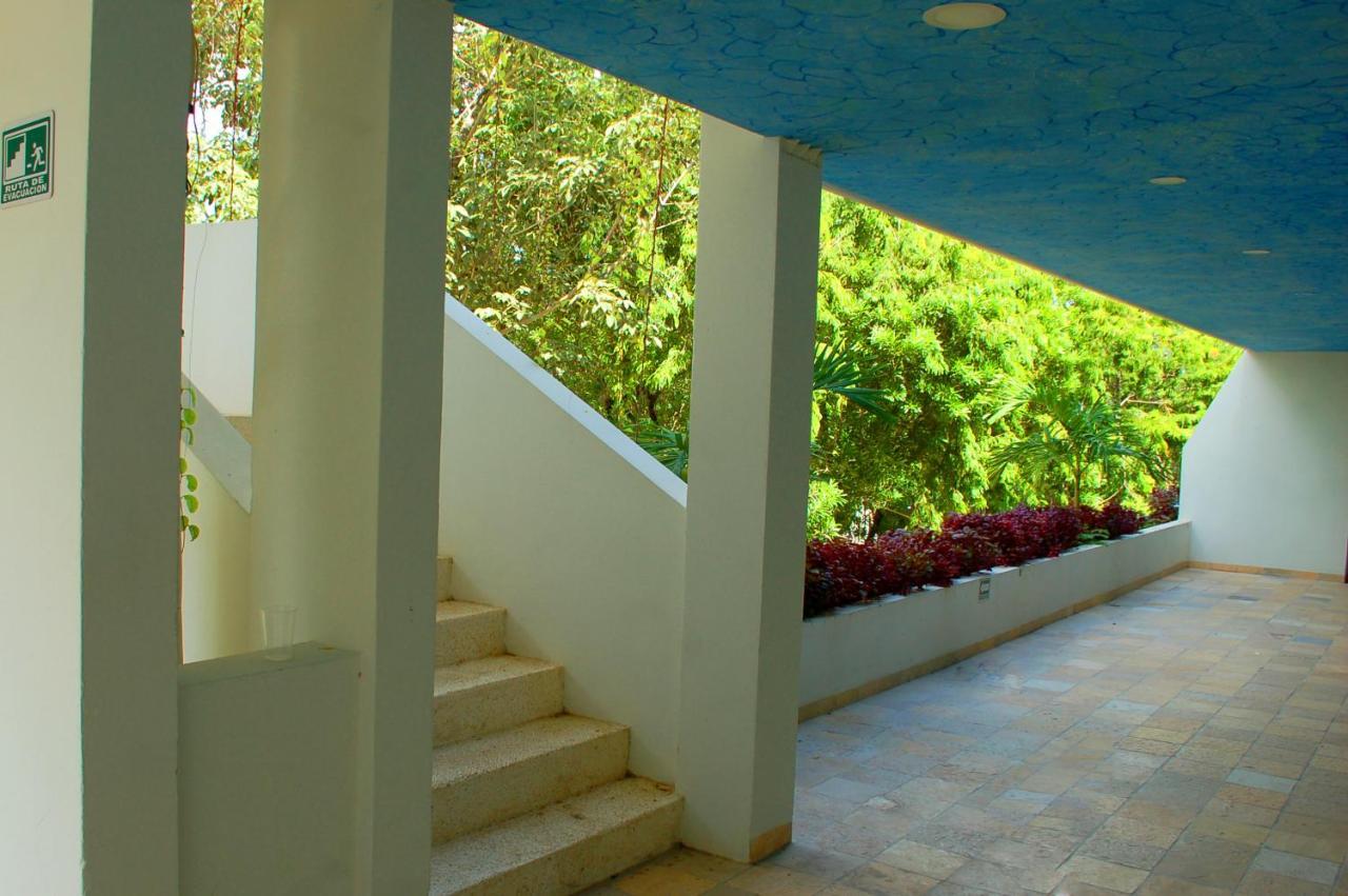 Axkan Tulum Bagian luar foto