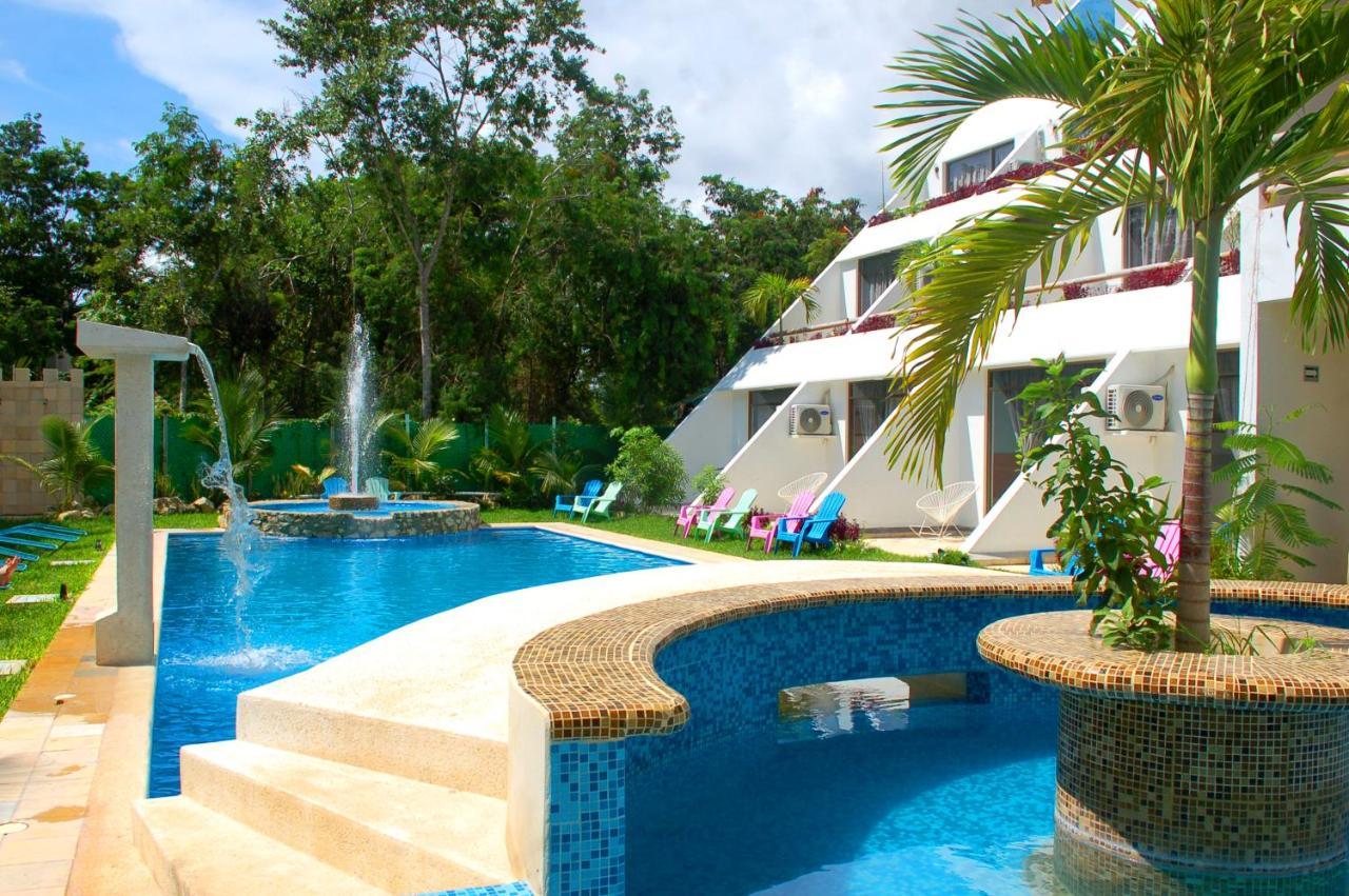 Axkan Tulum Bagian luar foto