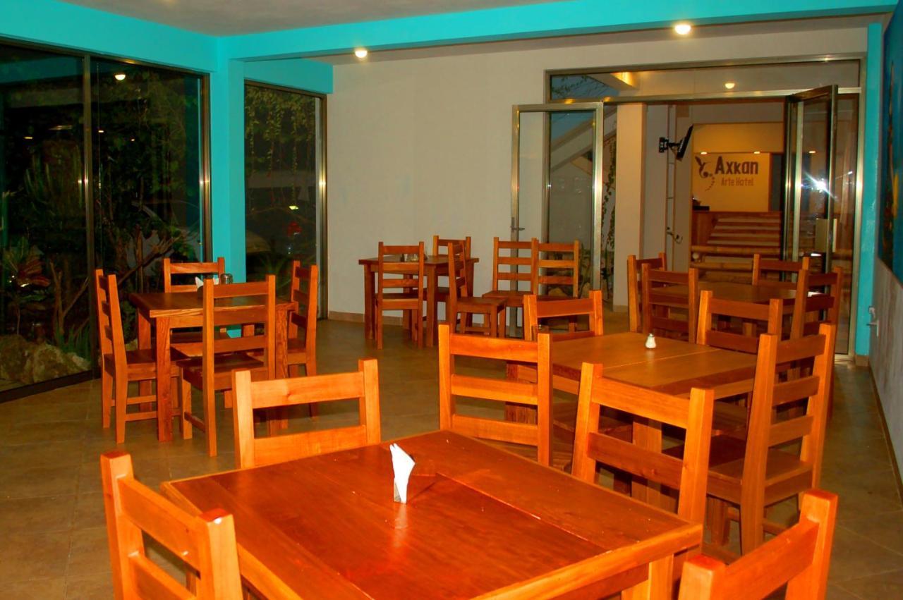 Axkan Tulum Bagian luar foto