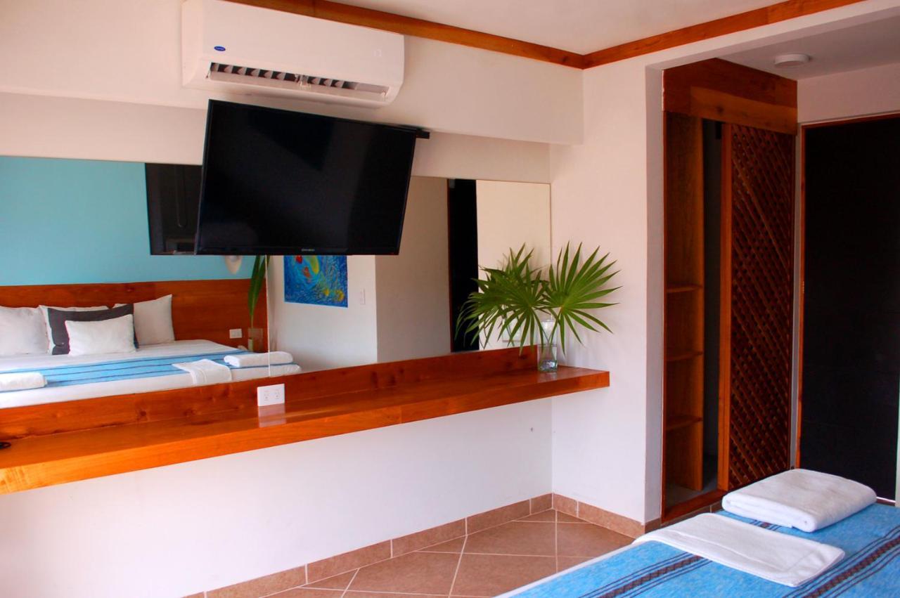 Axkan Tulum Bagian luar foto