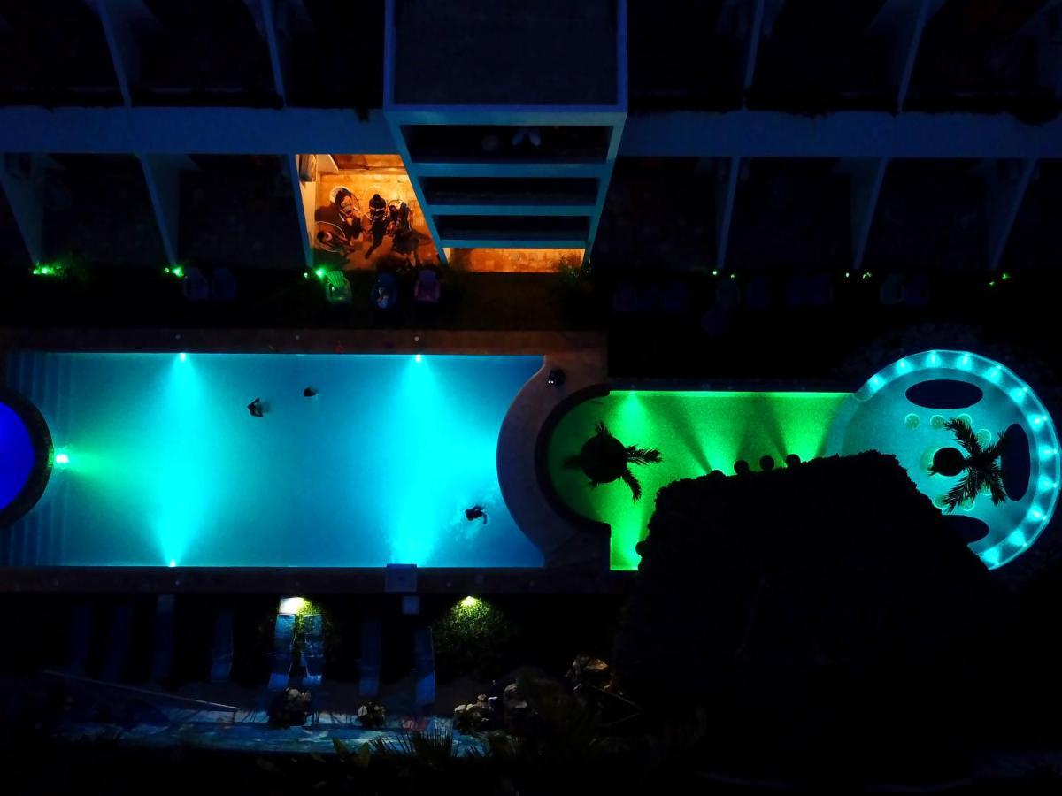Axkan Tulum Bagian luar foto