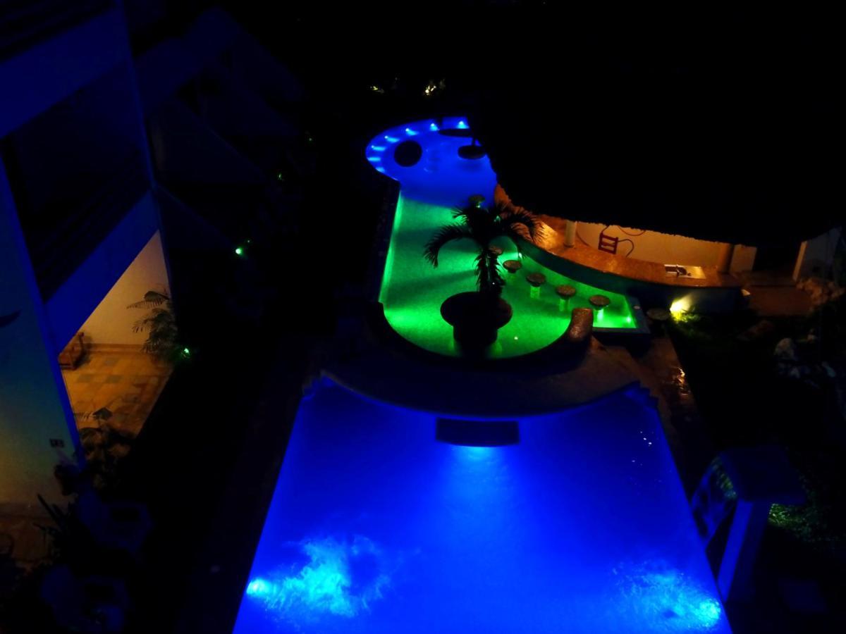 Axkan Tulum Bagian luar foto